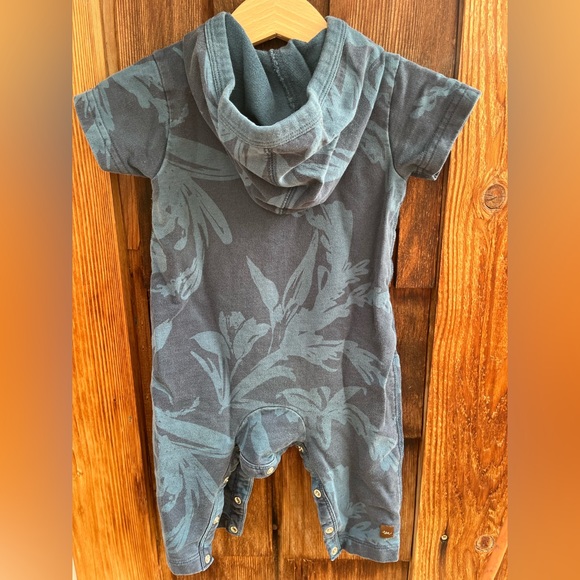 Tea sweatshirt hooded romper - Picture 2 of 4